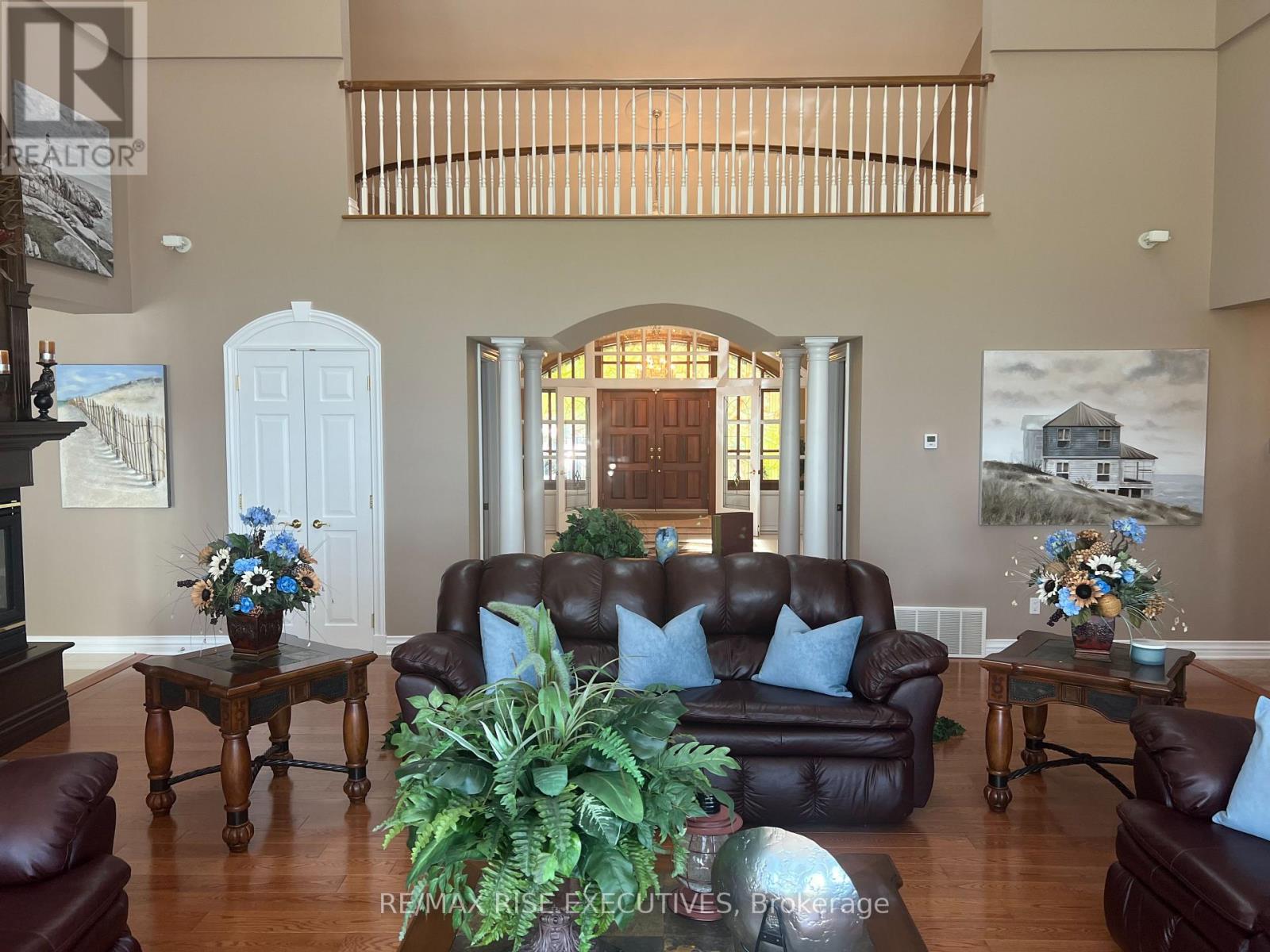 16024 Lakeside Drive