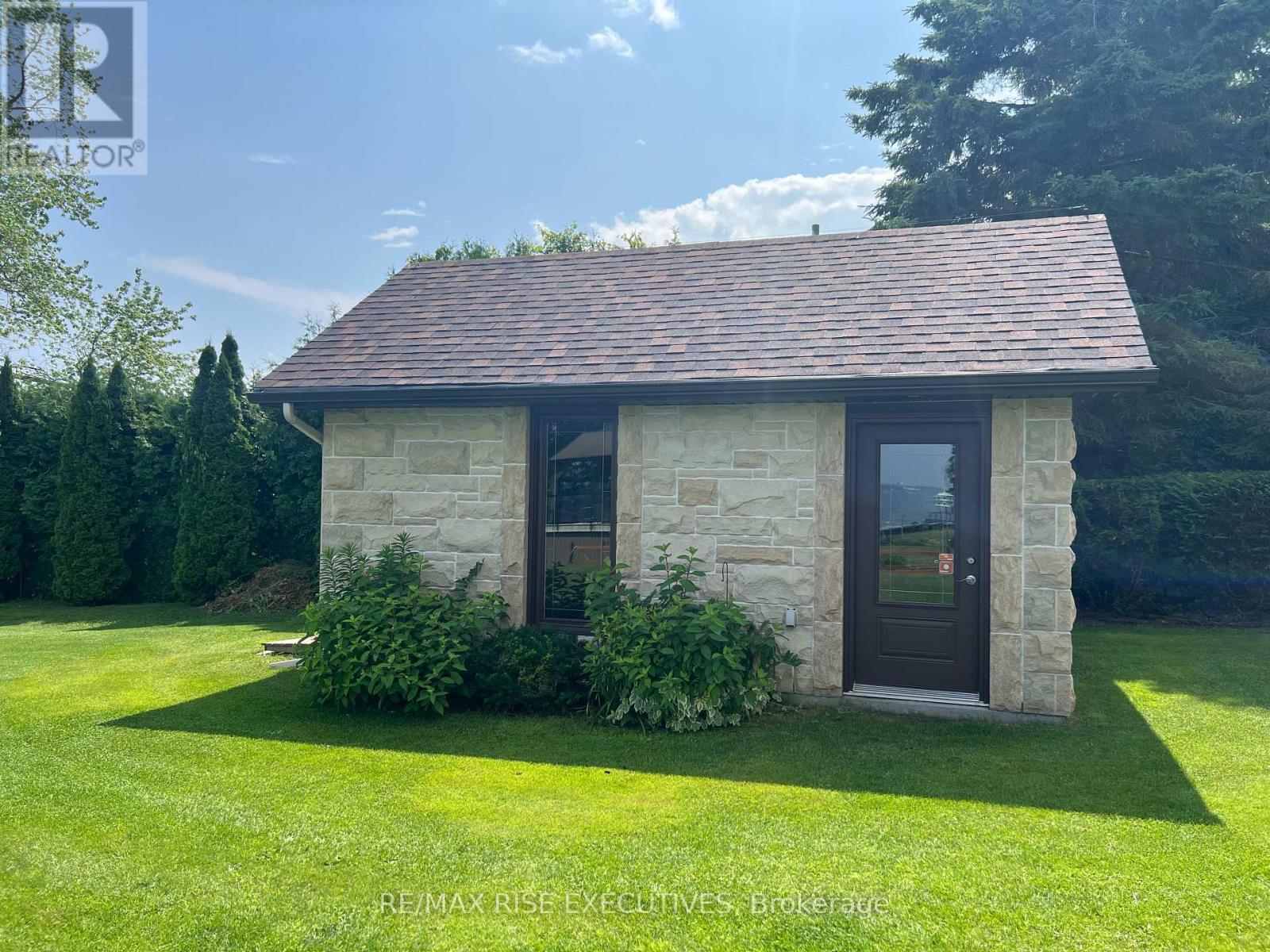 1371a County Road 2 Road