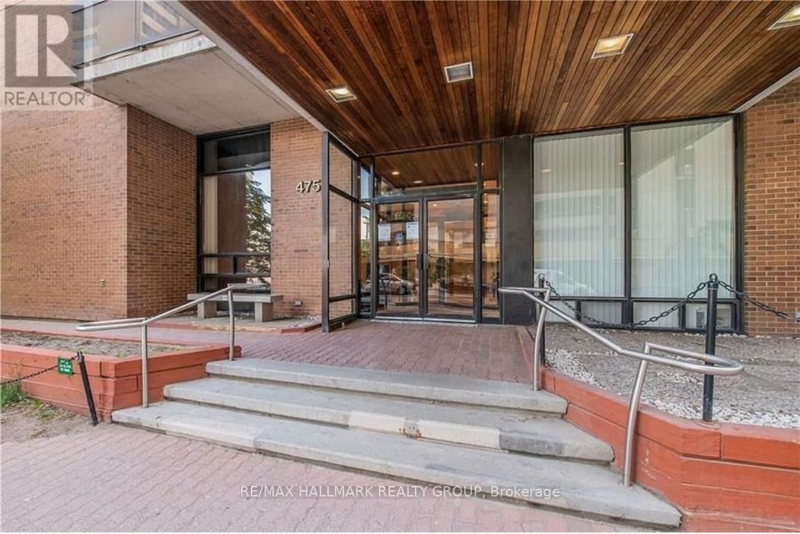 1006 - 475 Laurier Avenue W