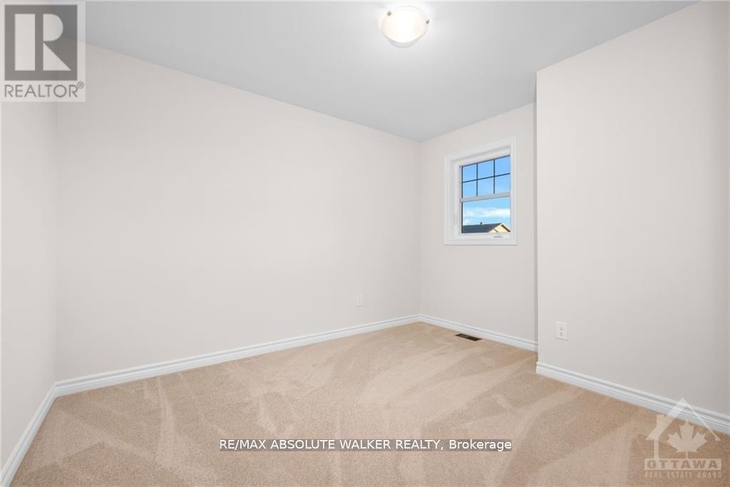 702 Du Rivage Street