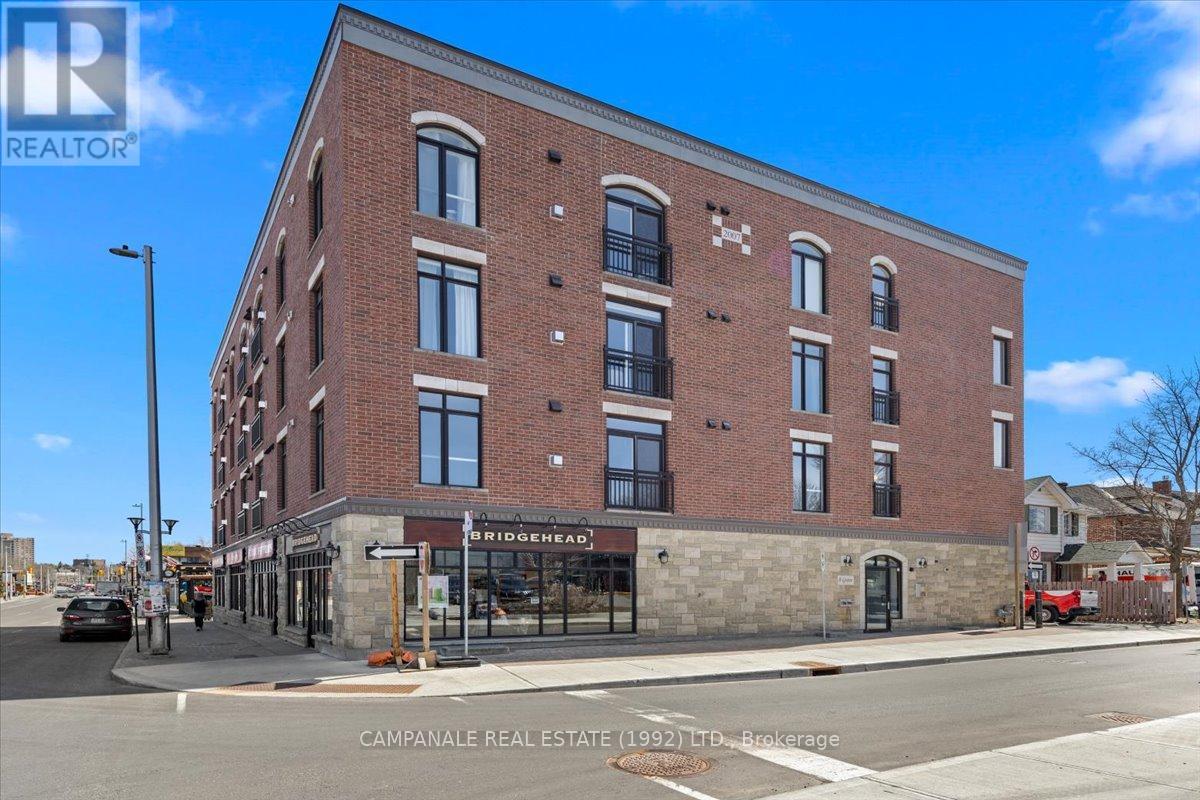 201 - 6 Grove Avenue