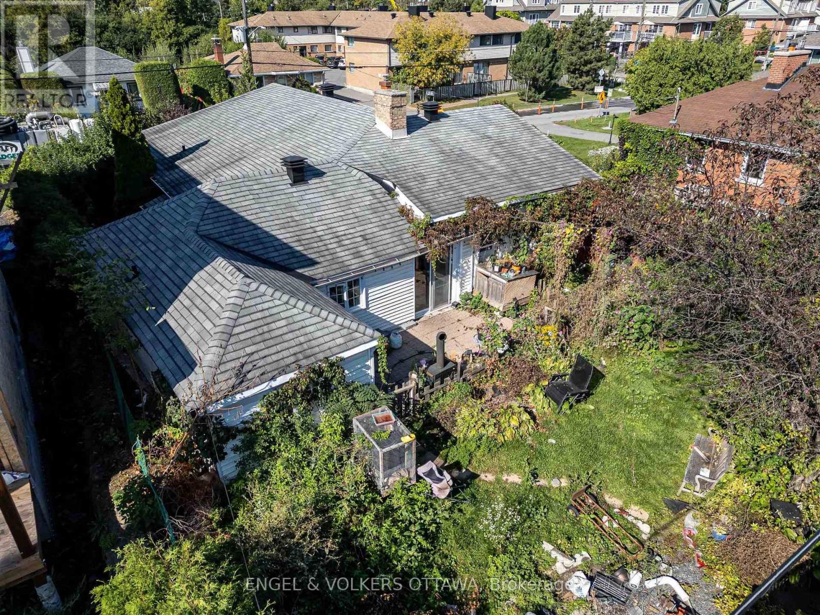 467 Edgeworth Avenue