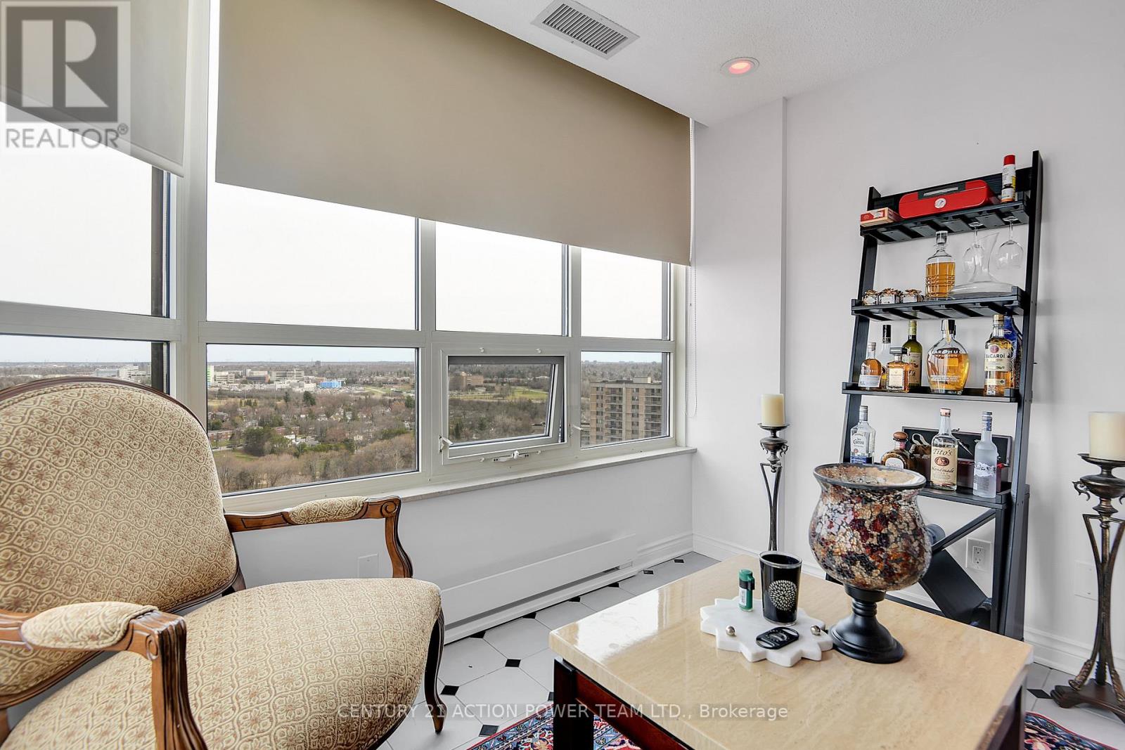 Ph2804 - 1510 Riverside Drive
