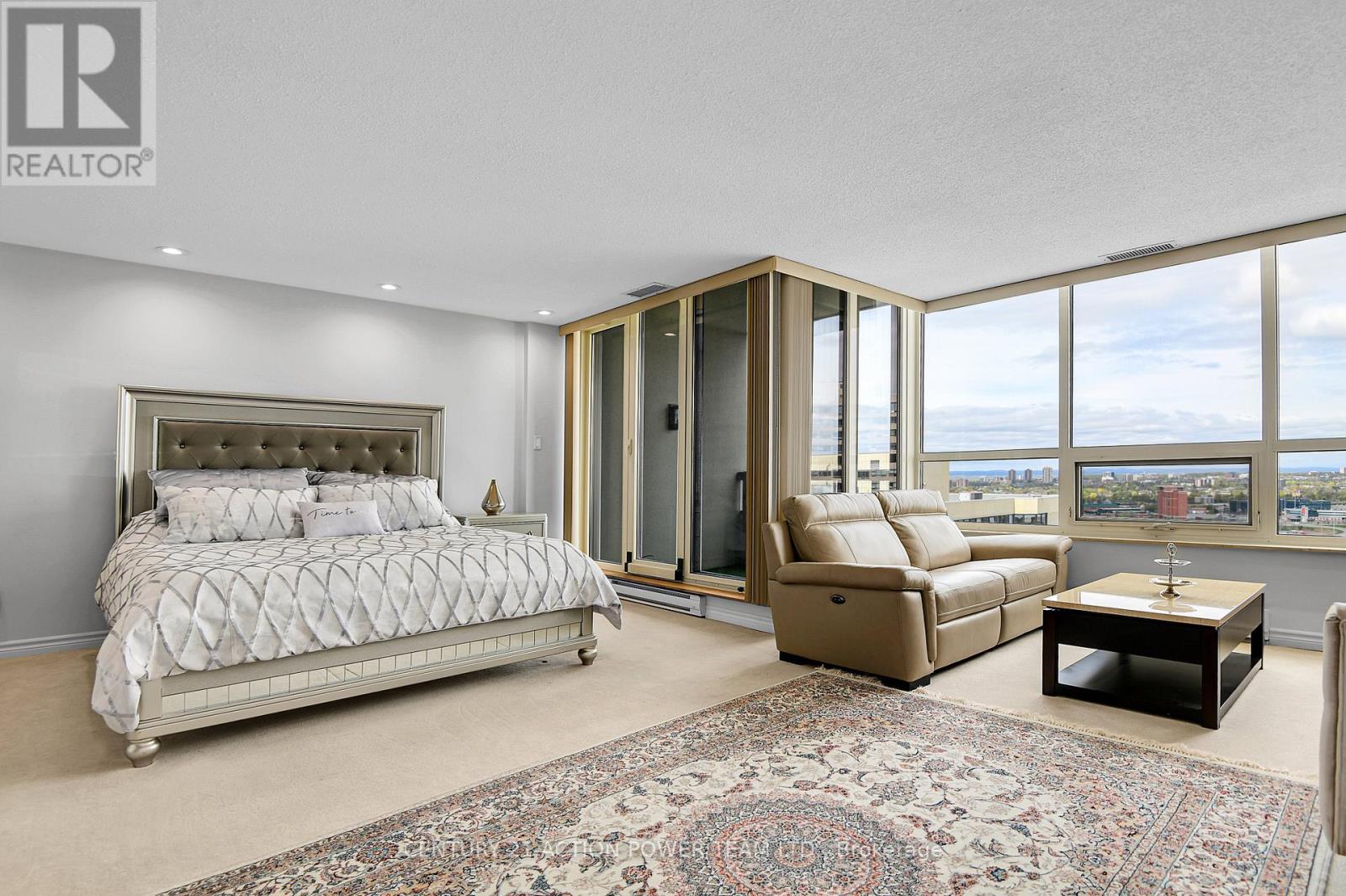 Ph2804 - 1510 Riverside Drive