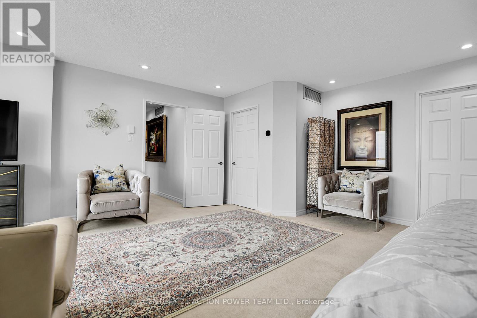 Ph2804 - 1510 Riverside Drive