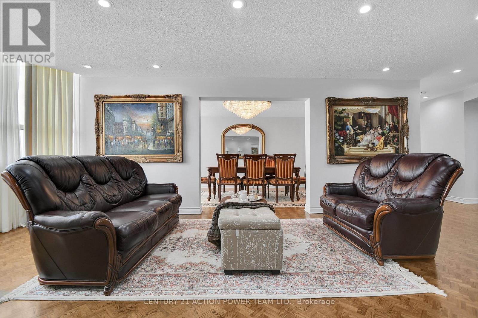 Ph2804 - 1510 Riverside Drive
