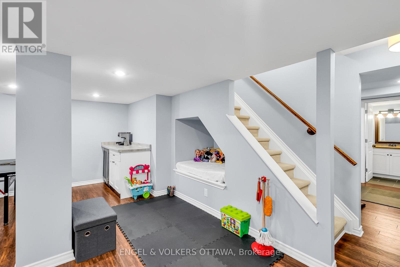 2635 Half Moon Bay Road