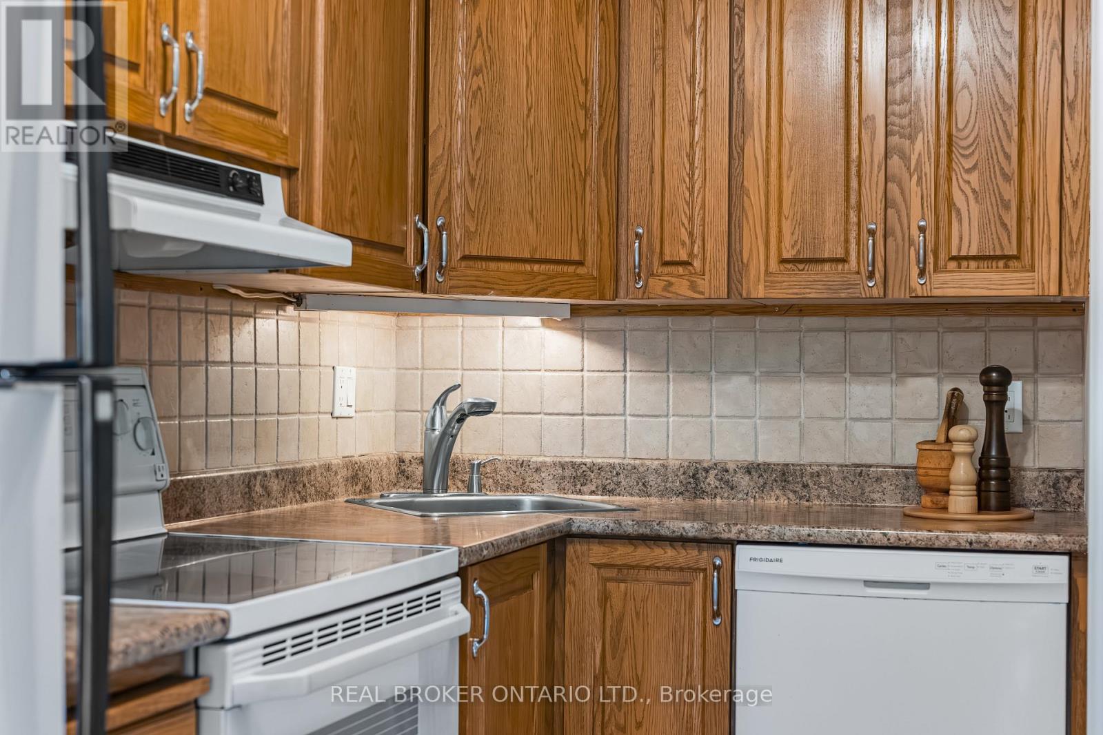5 - 53 Sherway Drive