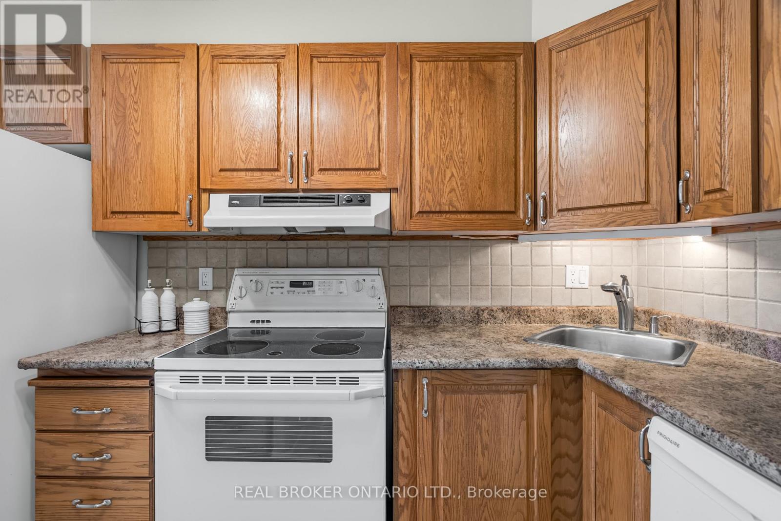 5 - 53 Sherway Drive