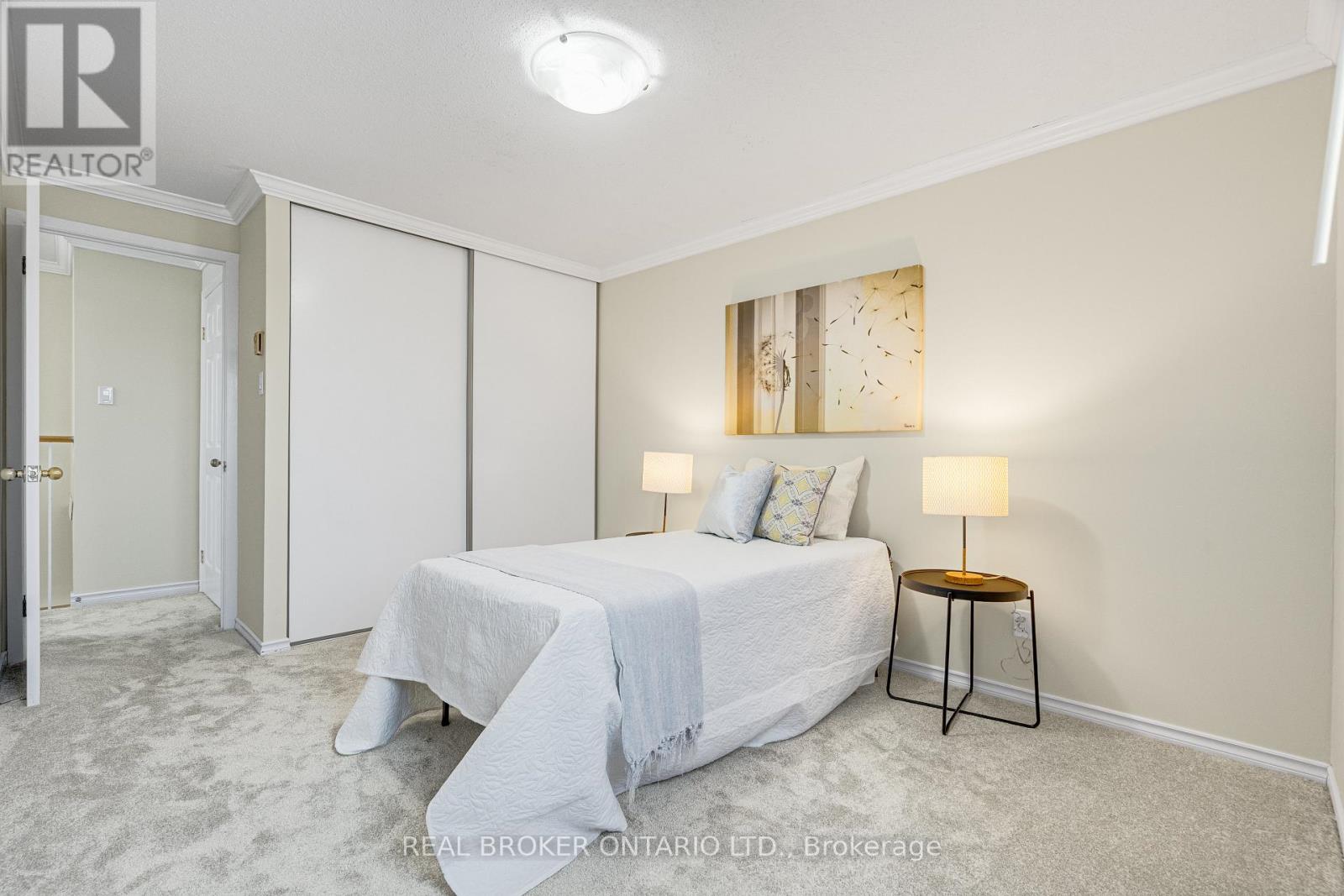 5 - 53 Sherway Drive