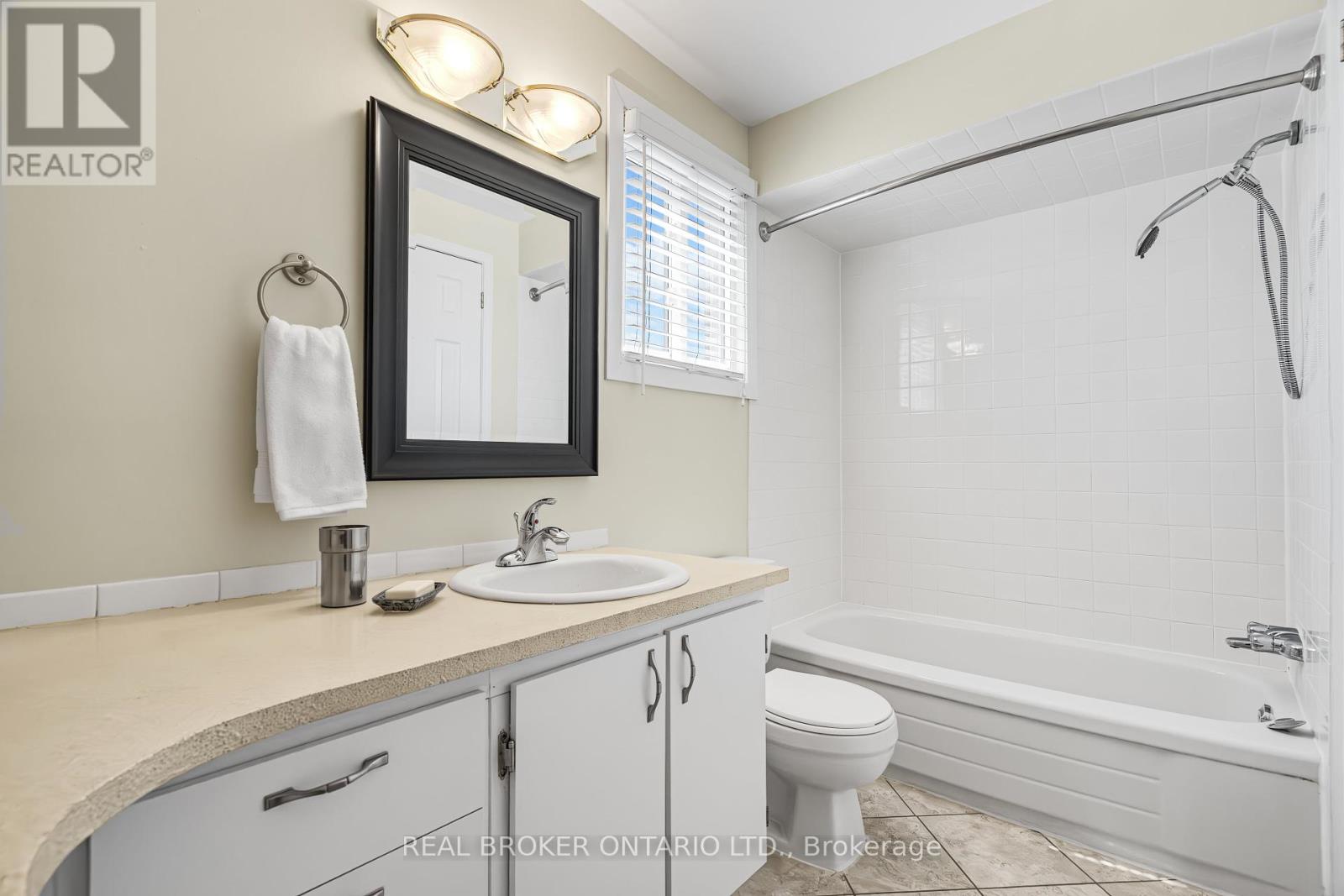 5 - 53 Sherway Drive