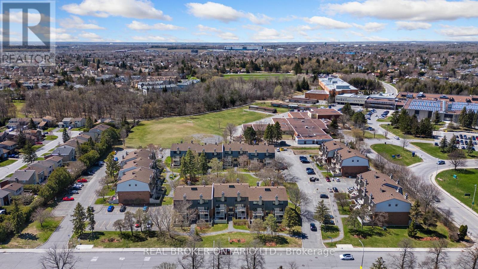 5 - 53 Sherway Drive
