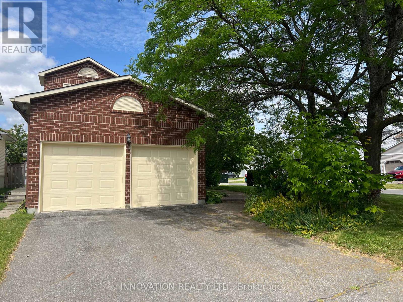 2 Chickasaw Crescent