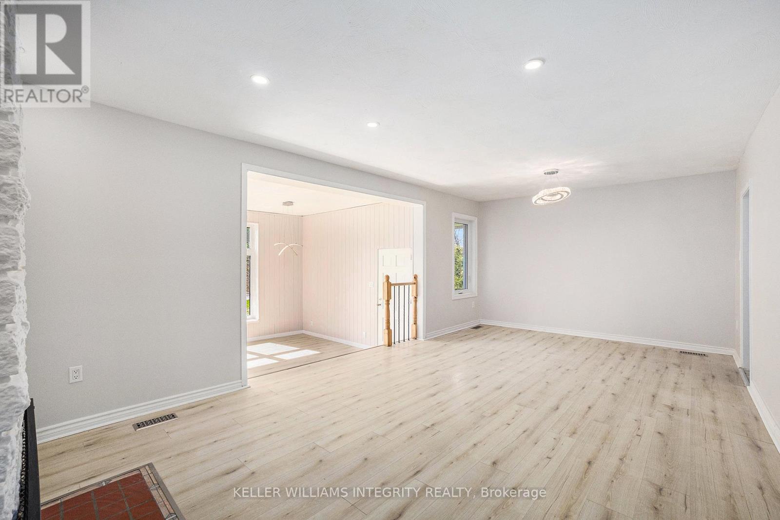 1401 Lowen Drive