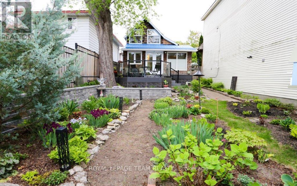16 Gwynne Avenue