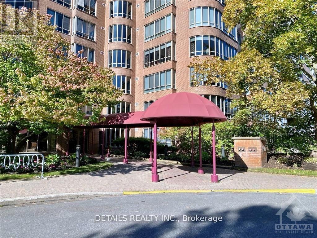 709 - 100 Grant Carman Drive W