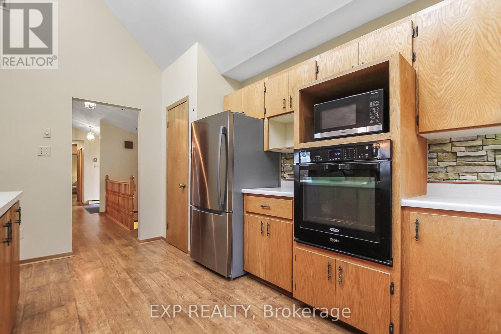 4817 Kinburn Side Road