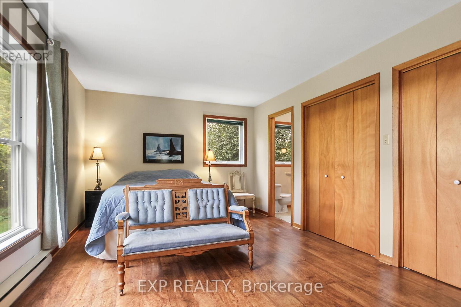 4817 Kinburn Side Road