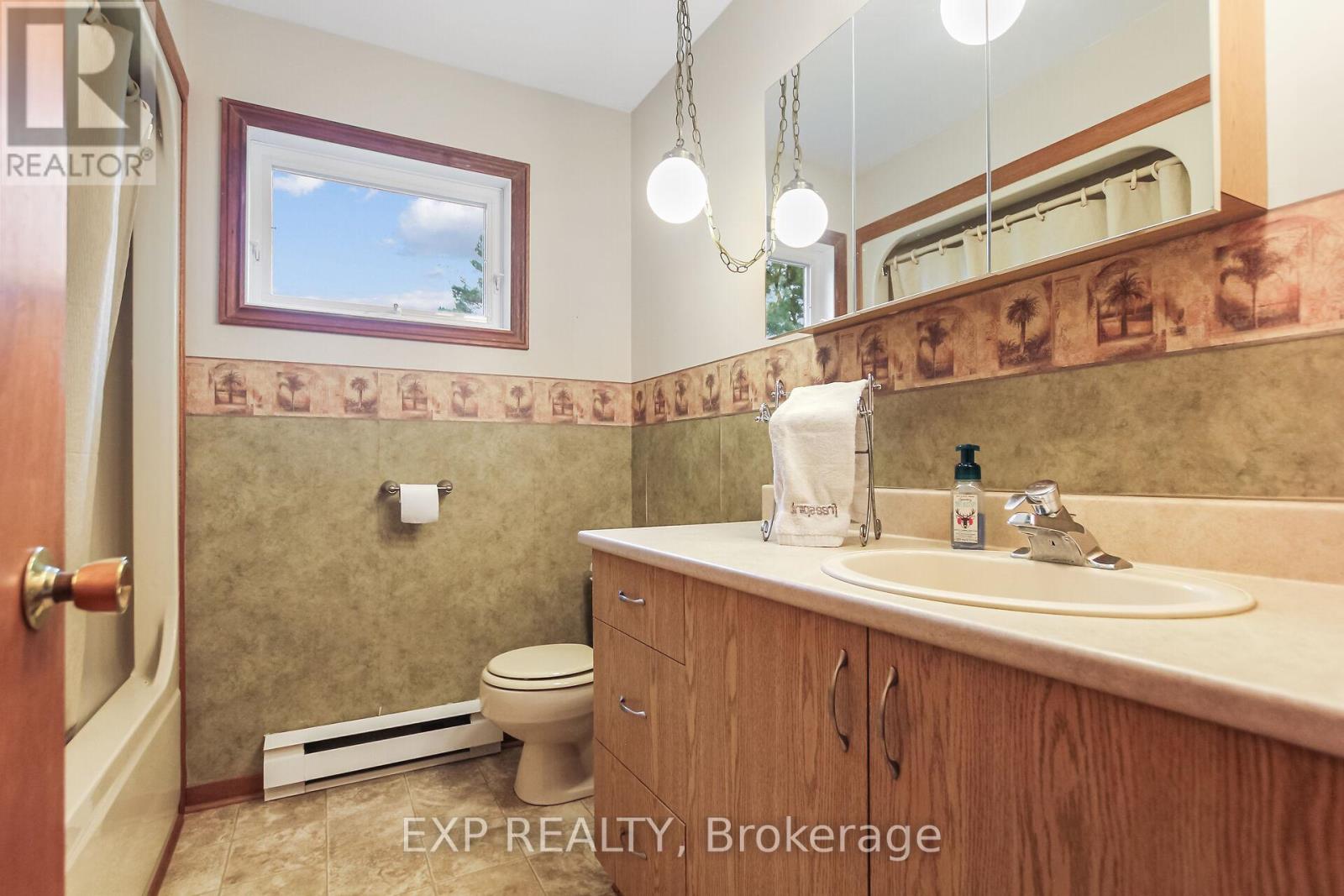 4817 Kinburn Side Road