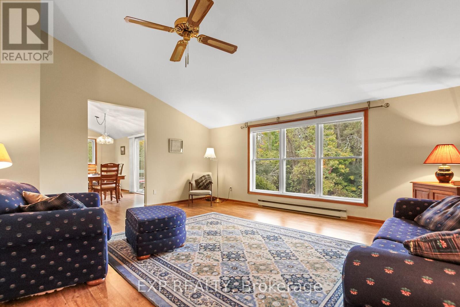 4817 Kinburn Side Road