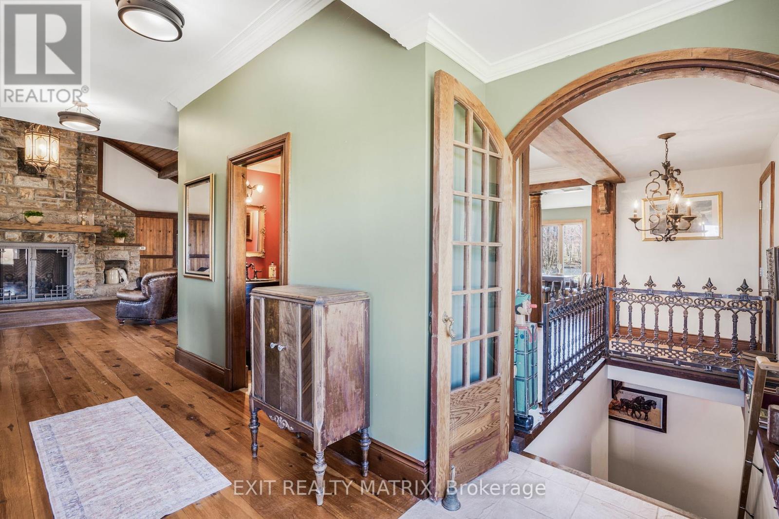 2228 Ste Anne Road