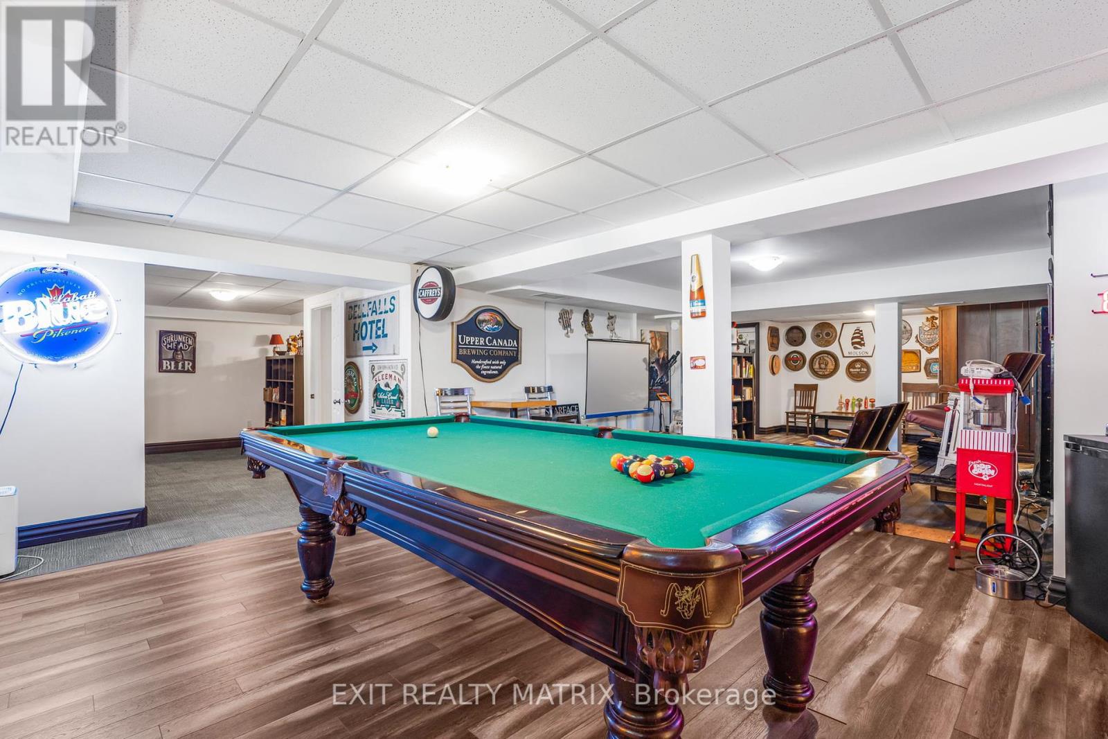 2228 Ste Anne Road