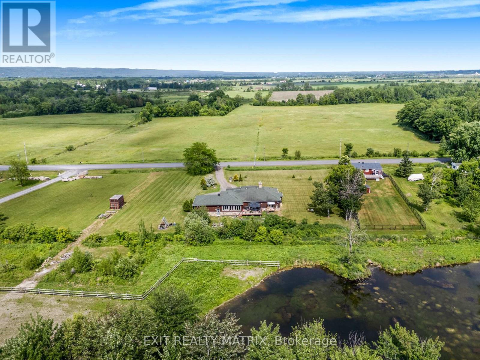 2228 Ste Anne Road