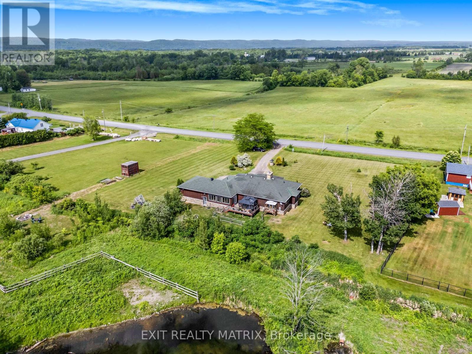 2228 Ste Anne Road