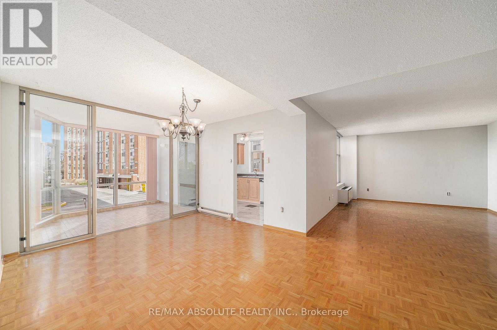 203 - 2759 Carousel Crescent