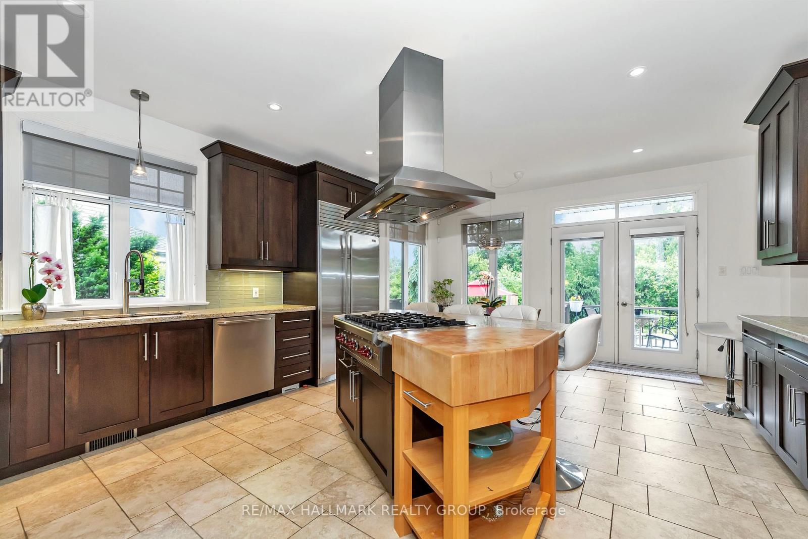 15 Marwood Court