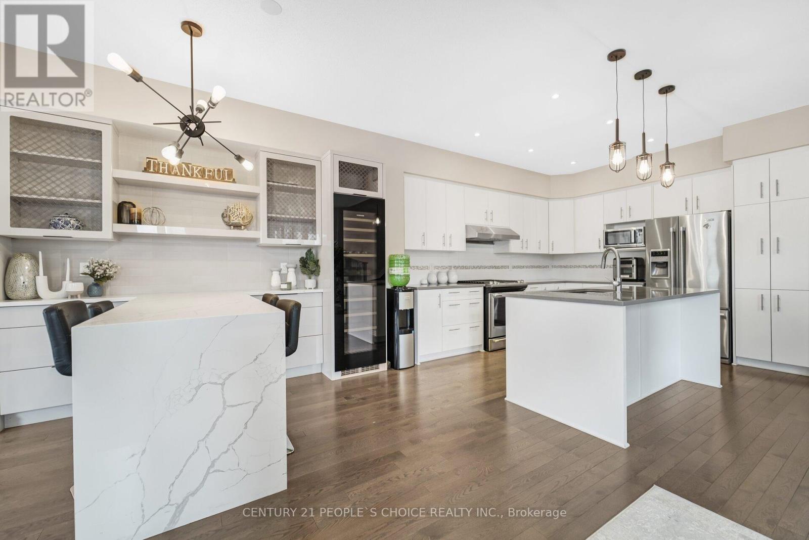 552 Stargazer Crescent