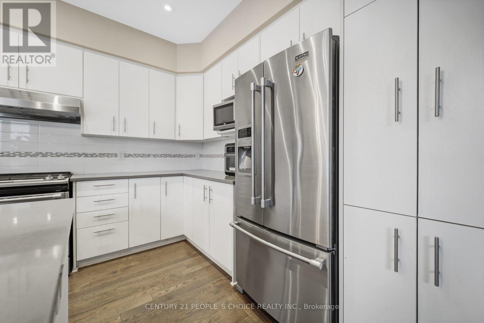 552 Stargazer Crescent