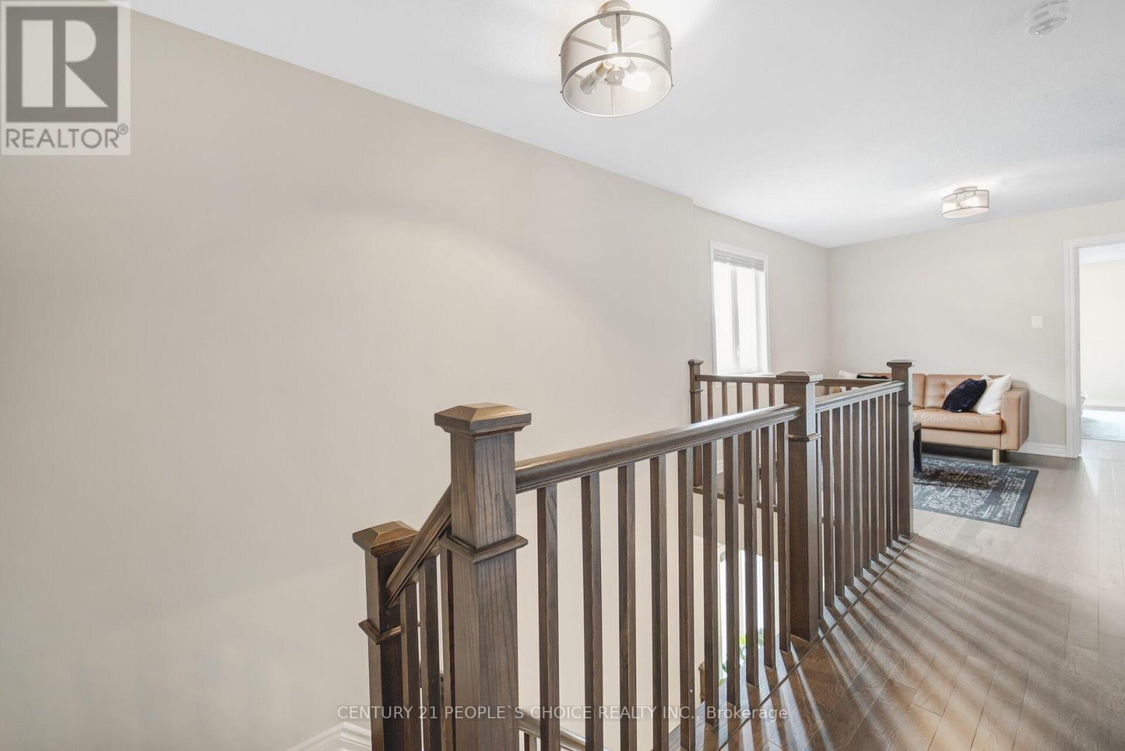552 Stargazer Crescent