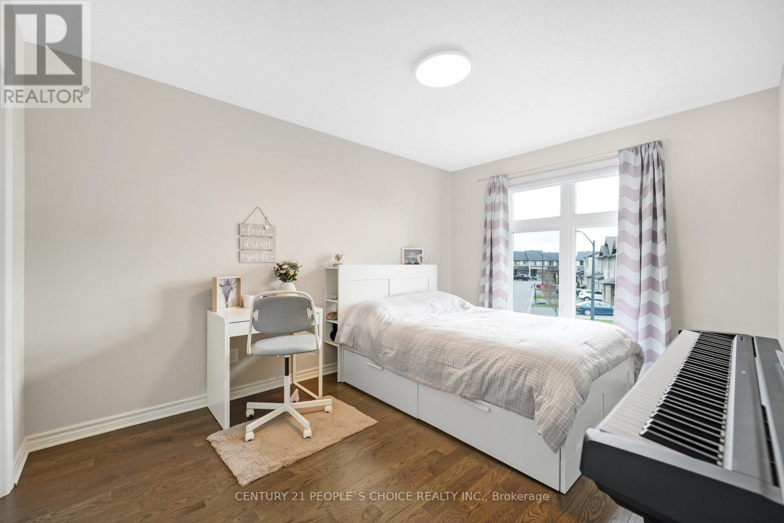 552 Stargazer Crescent