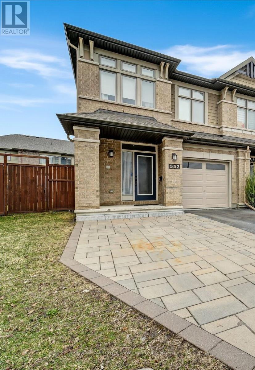 552 Stargazer Crescent
