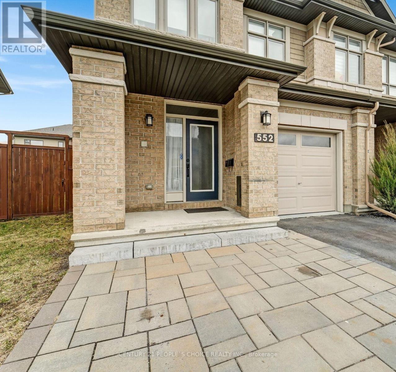 552 Stargazer Crescent