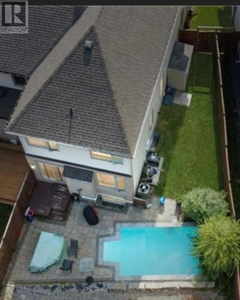 552 Stargazer Crescent
