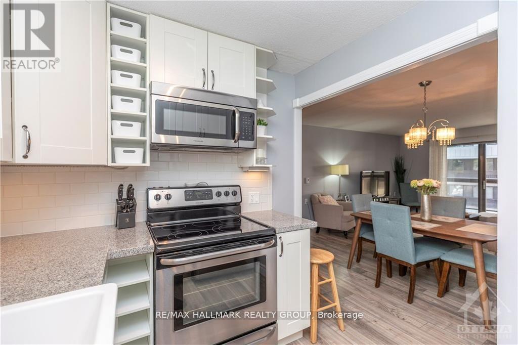 205 - 475 Laurier Avenue W