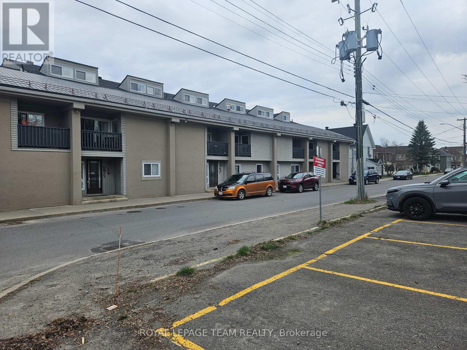202 - 105 Asa Street