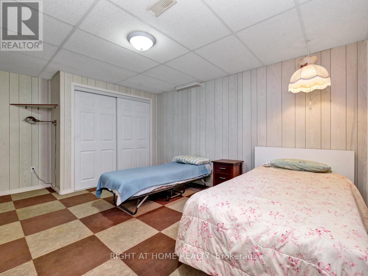144 Sandra Crescent