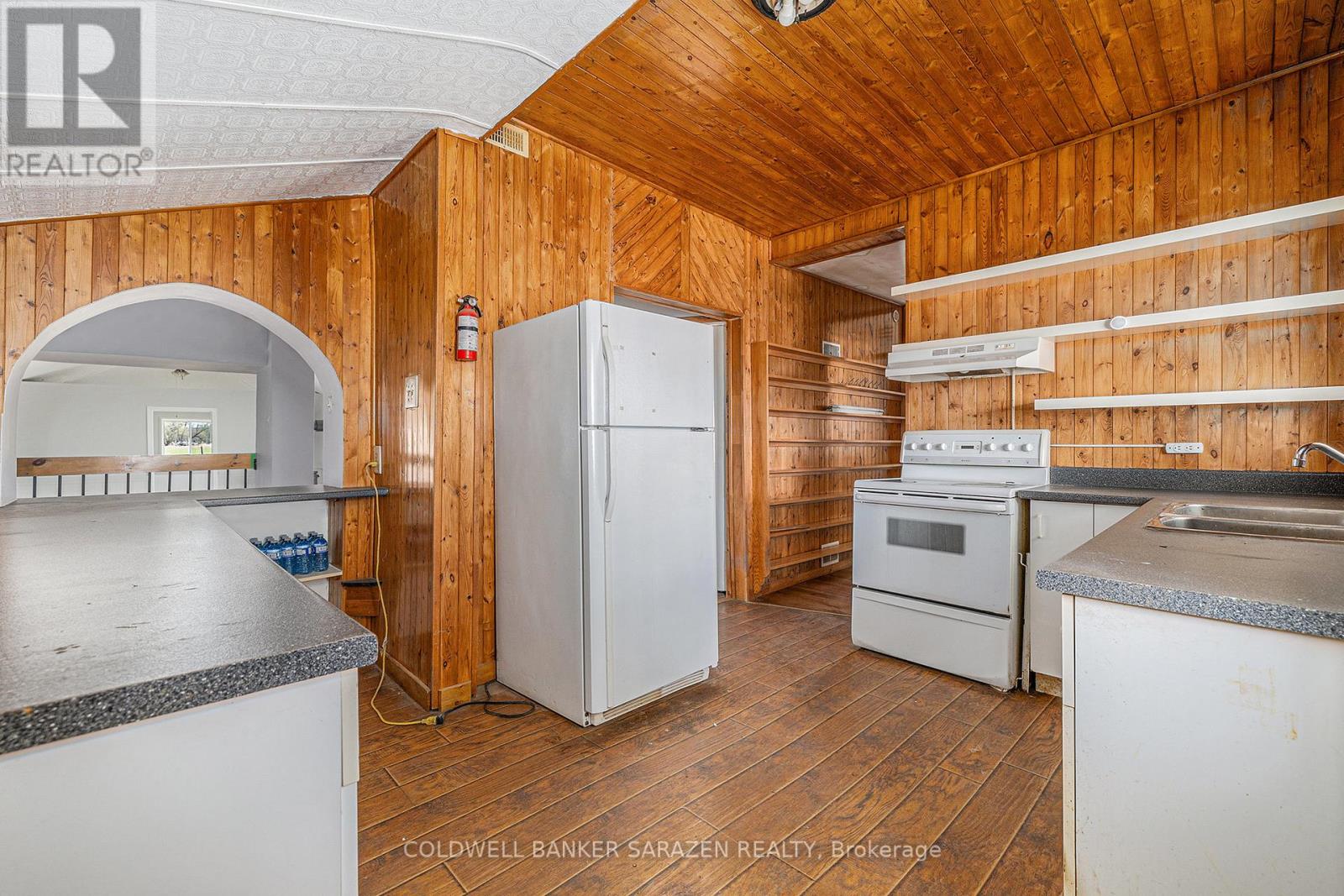 1417 Vances Side Road N