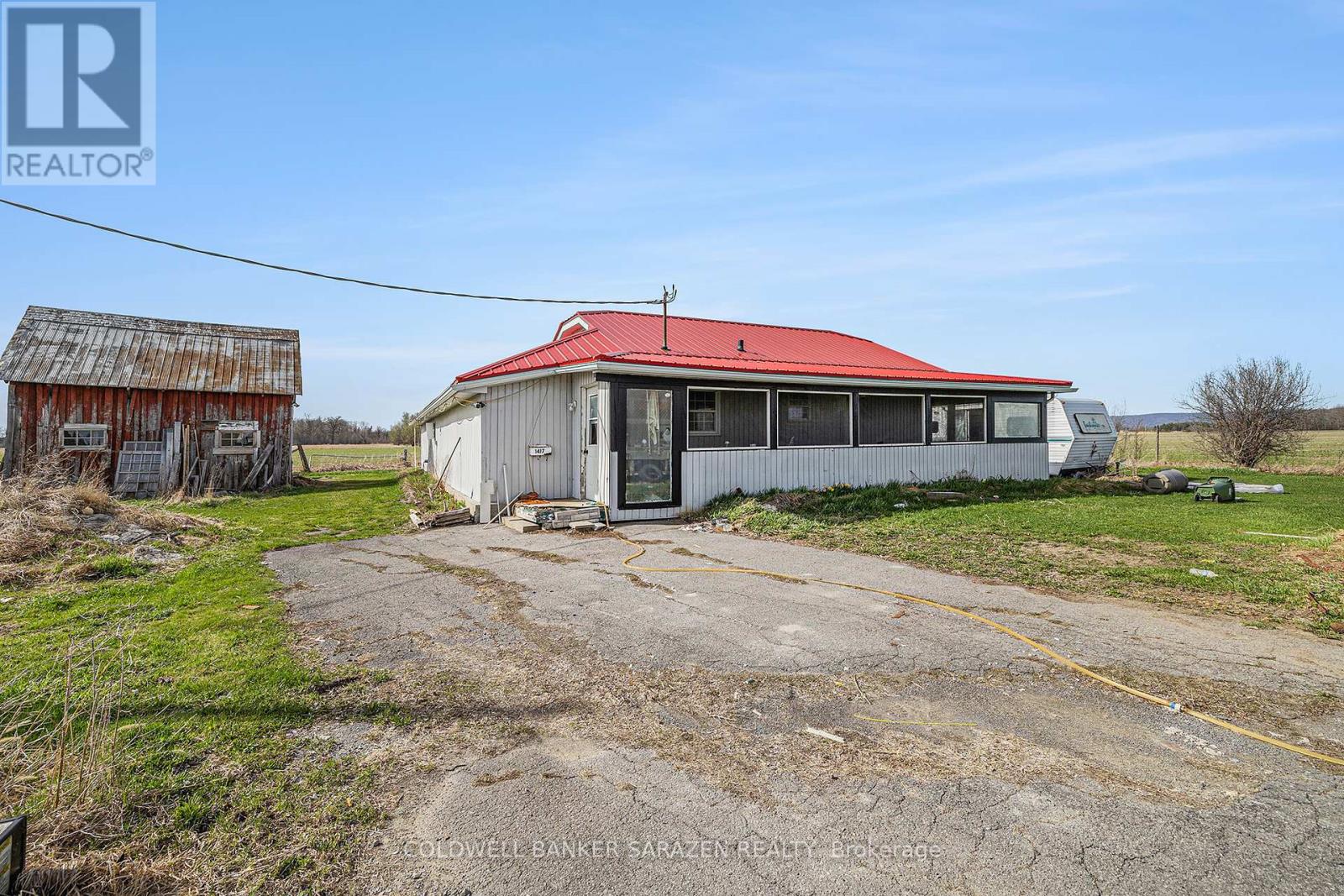 1417 Vances Side Road N