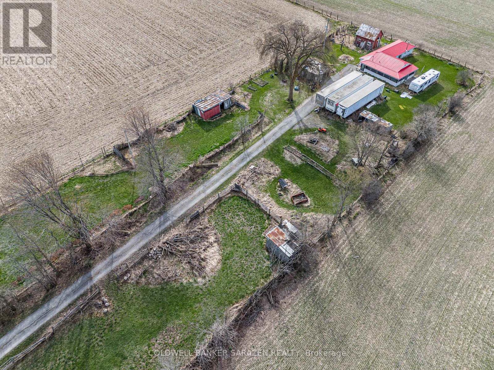 1417 Vances Side Road N
