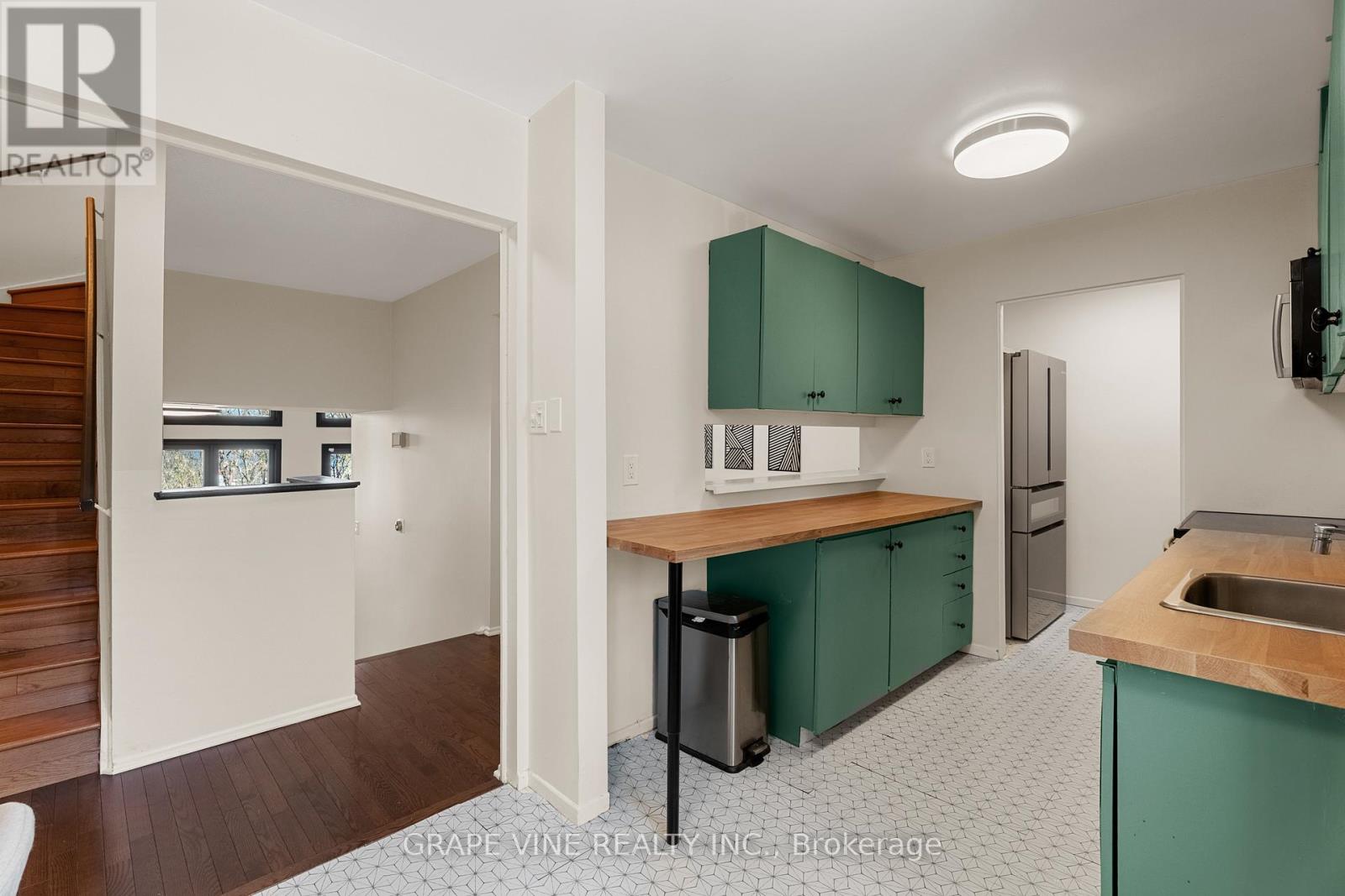 29 - 655 Richmond Road