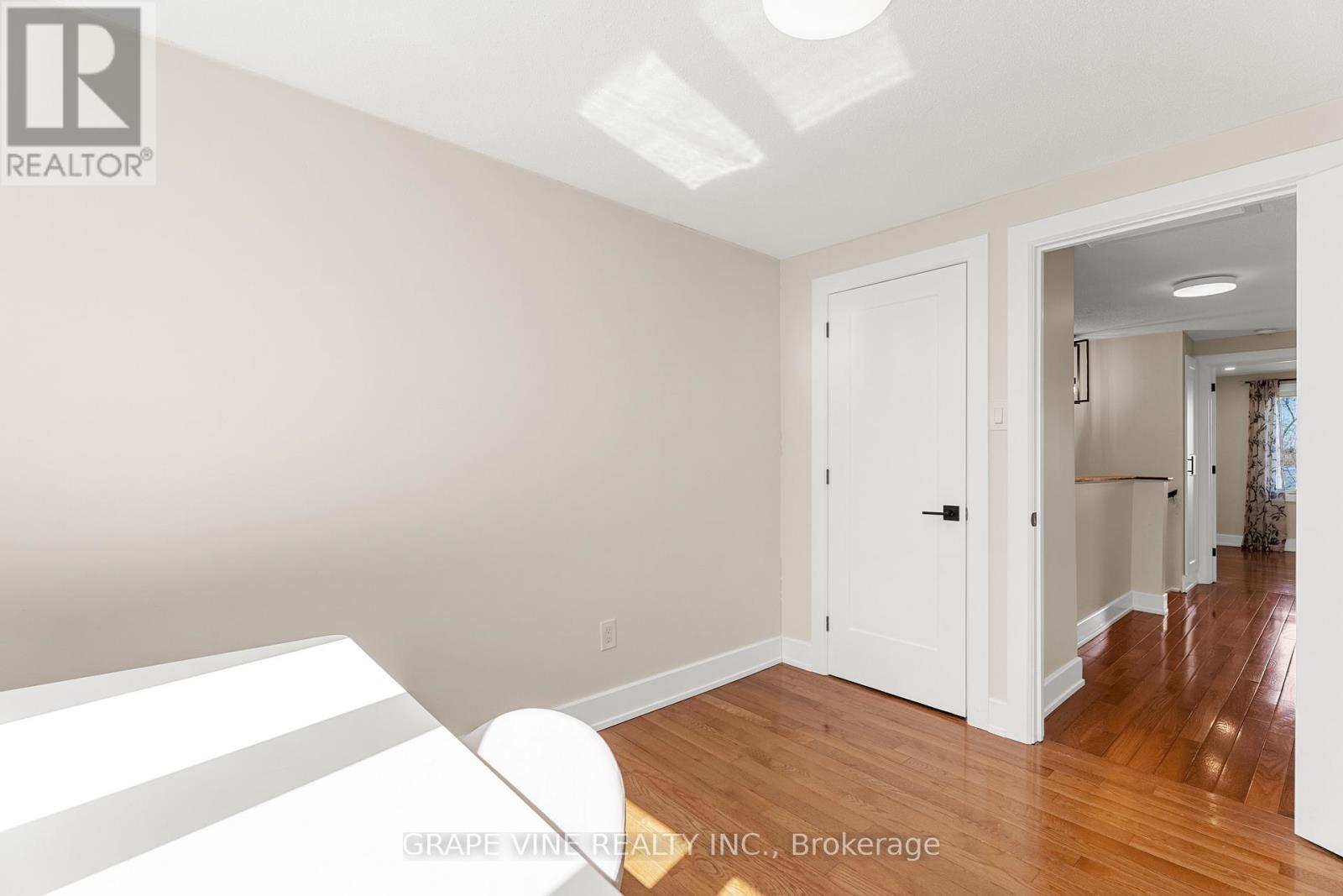 29 - 655 Richmond Road