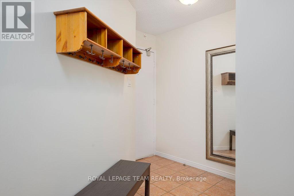 1703 - 900 Dynes Road