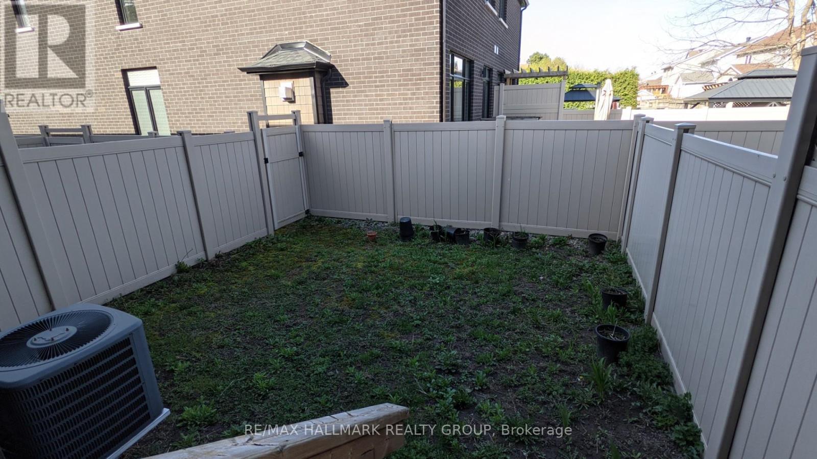 1006 Shefford Road