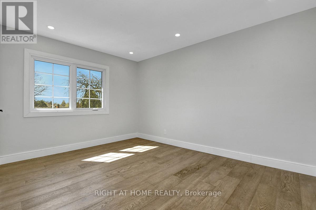 81 Canter Boulevard
