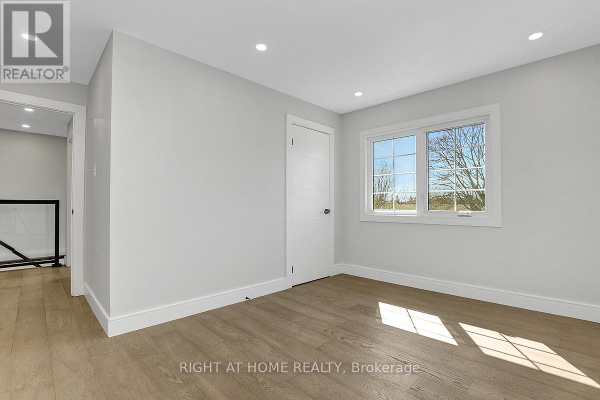 81 Canter Boulevard