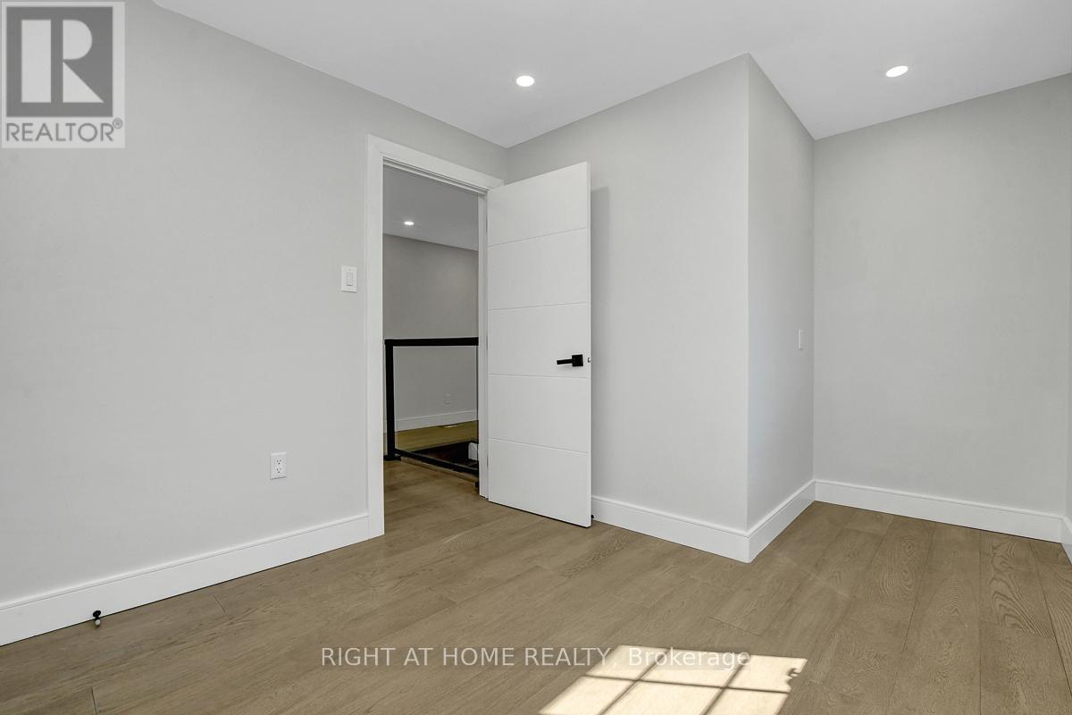 81 Canter Boulevard